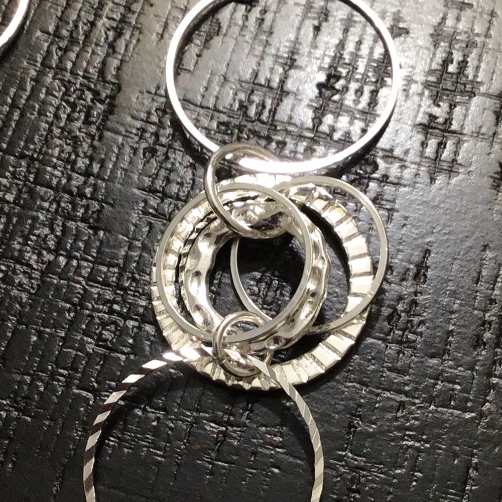 NWOT Silver Tone Circles Drop Earrings! - Picture 3 of 3